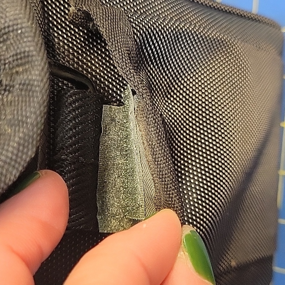Nikon Gray & Black Camera Bag Multi Pocket Adj Strap Preloved - Picture 5 of 9